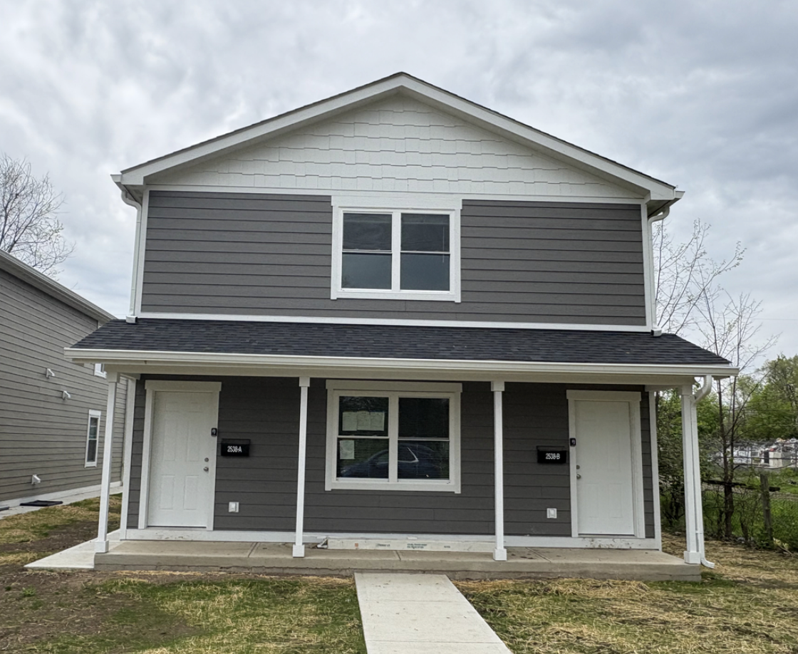 2538 Columbia Avenue - B